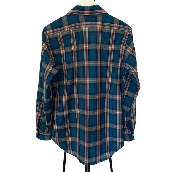 🚫SOLD🚫 Vintage Pendleton 100% Virgin Wool Plaid Button Down Shirt Size Medium - Picture 3 of 11